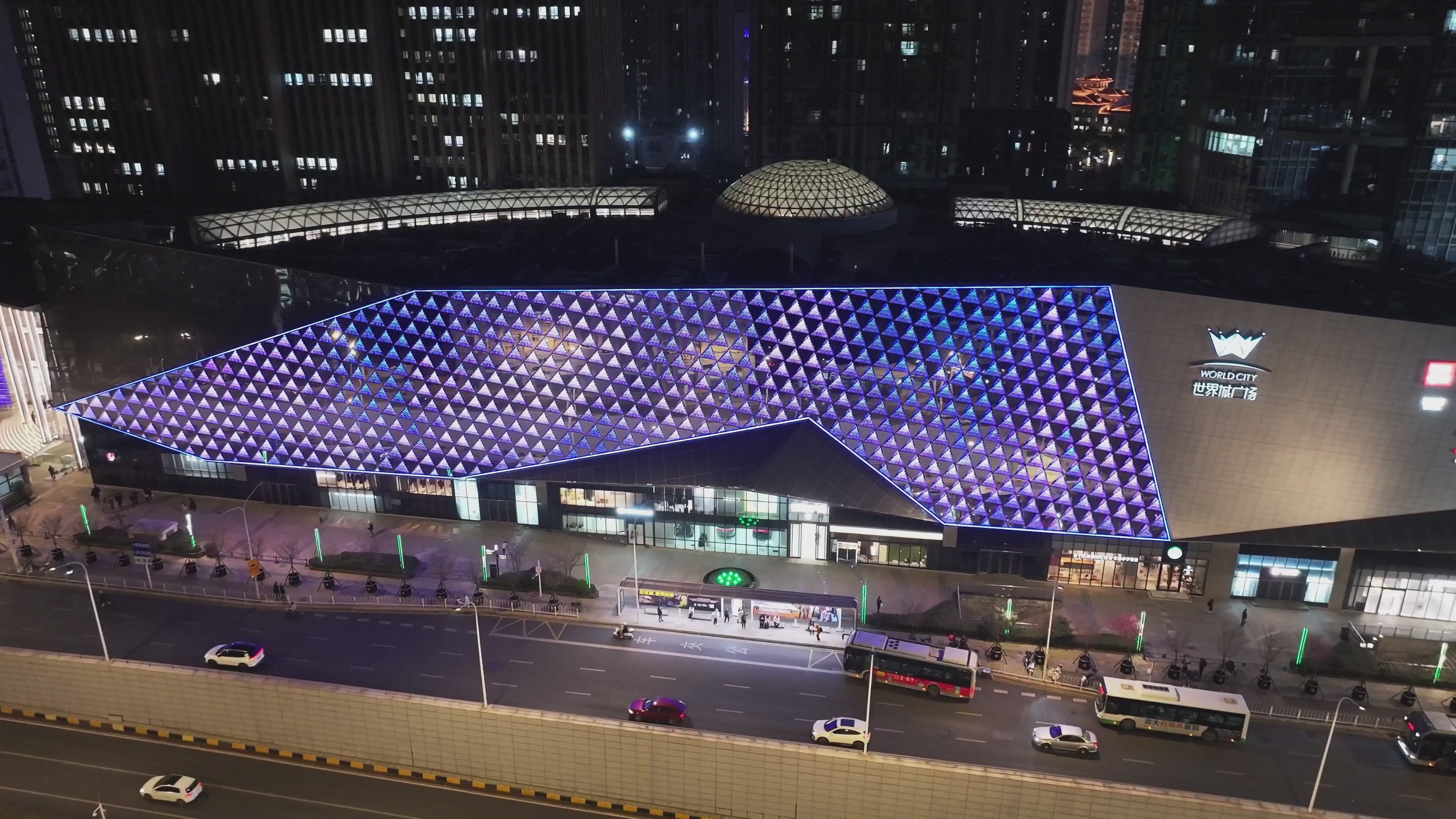 白天是墻，夜晚是燈！3D打印與柔性線條燈點亮武漢光谷新地標